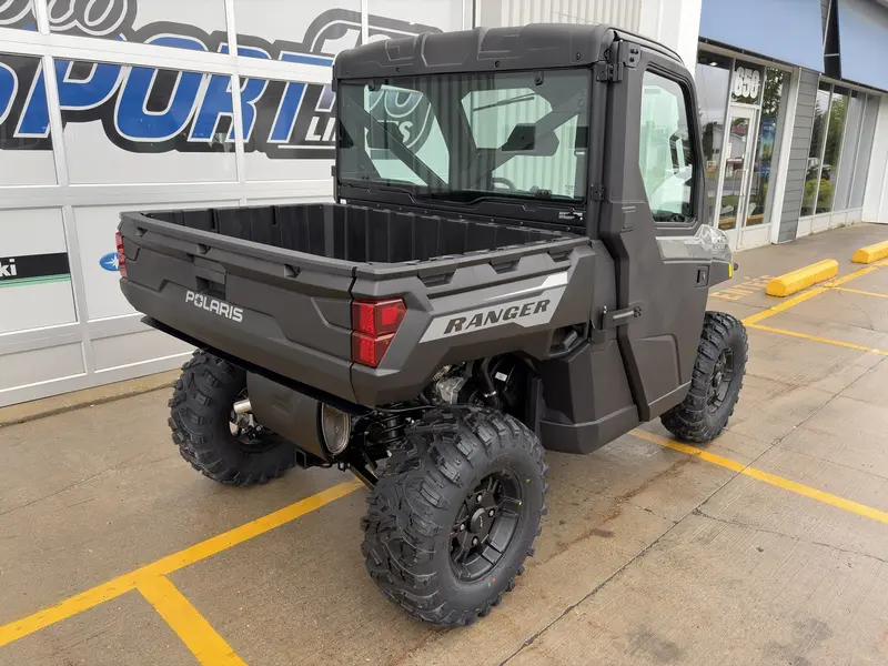 2027 Polaris RANGER XP 1000 CAB thumbnail 7