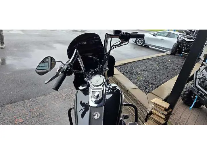 2010 Harley-Davidson DYNA SUPER GLIDE FXDC thumbnail 8