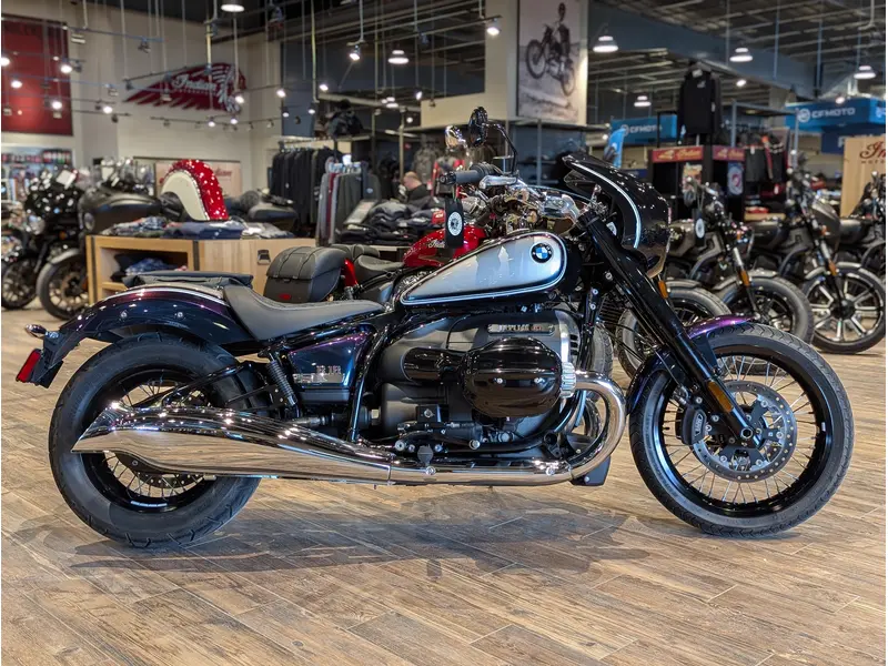 2022 BMW R 18 // Option 719 Galaxy Dust Metallic/Titan Silver Metallic thumbnail 2