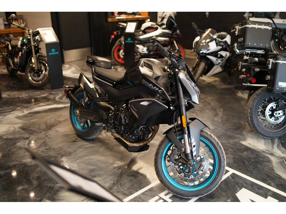 Cfmoto 800nk 2024 alt