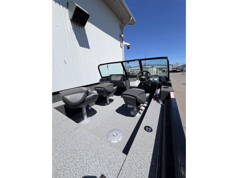 2026 Lund Boat Co 1650 Angler Sport alt