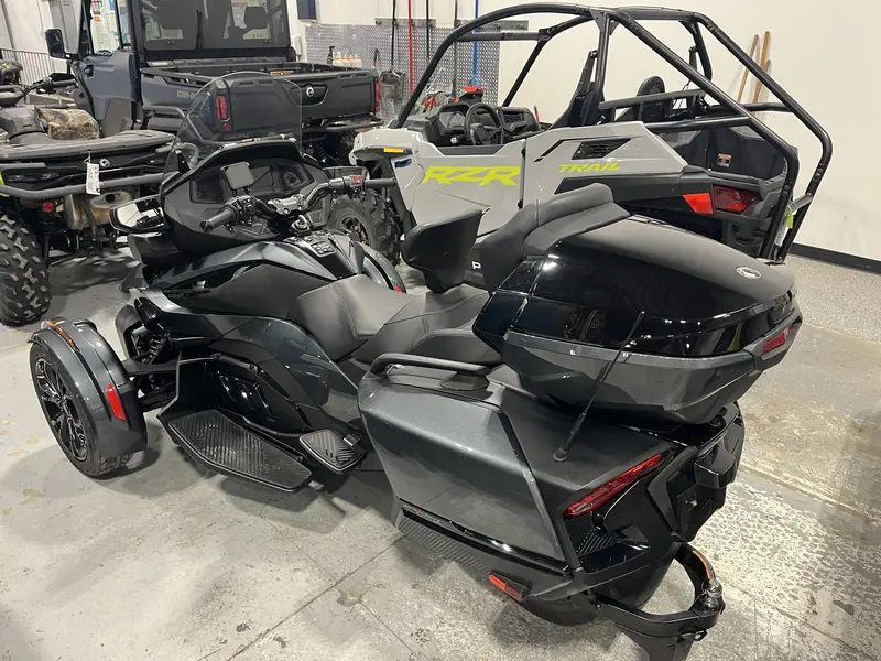 2021 Can-Am RT LIMITED G1MG thumbnail 4