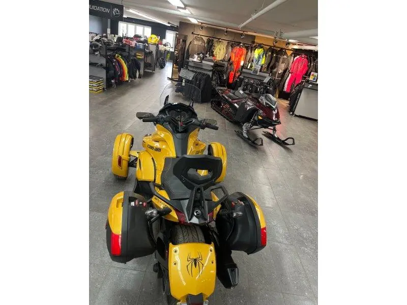 2014 Can-Am SPYDER ST-S SE5 JAUNE thumbnail 6