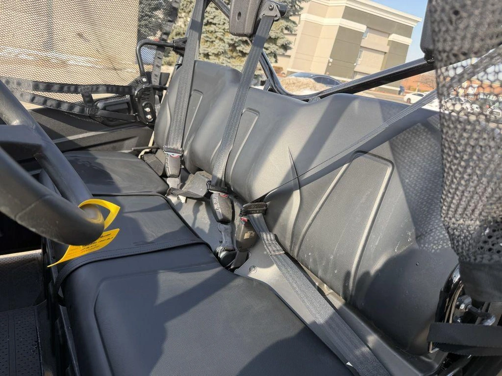 2025 Honda Pioneer 1000 Deluxe alt