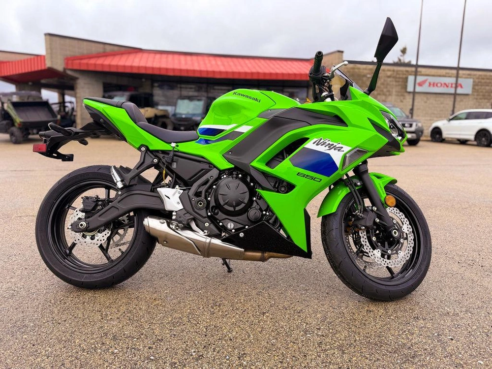 2026 Kawasaki Ninja® 650 Abs alt