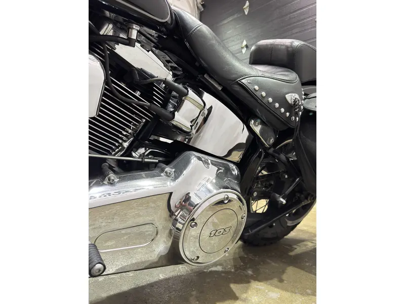 2013 Harley-Davidson HÉRITAGE FLHSTC thumbnail 3