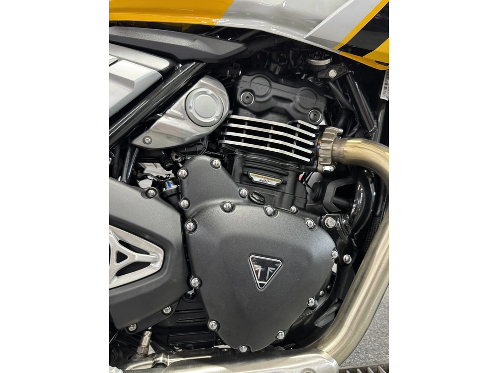 2026 Triumph Thruxton 400 Jaune alt