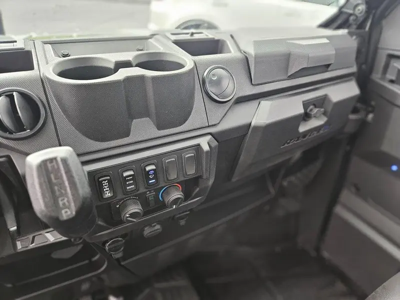 Polaris RANGER XP 1000 CABINE 2027