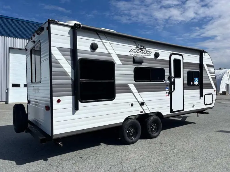 2027 Jayco Jay Flight SLX 210QB thumbnail 4