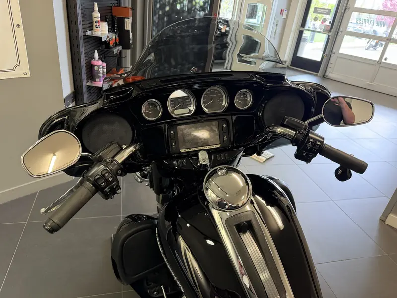 2017 Harley-Davidson ELECTRA GLIDE ULTRA LIMITED FLHTK