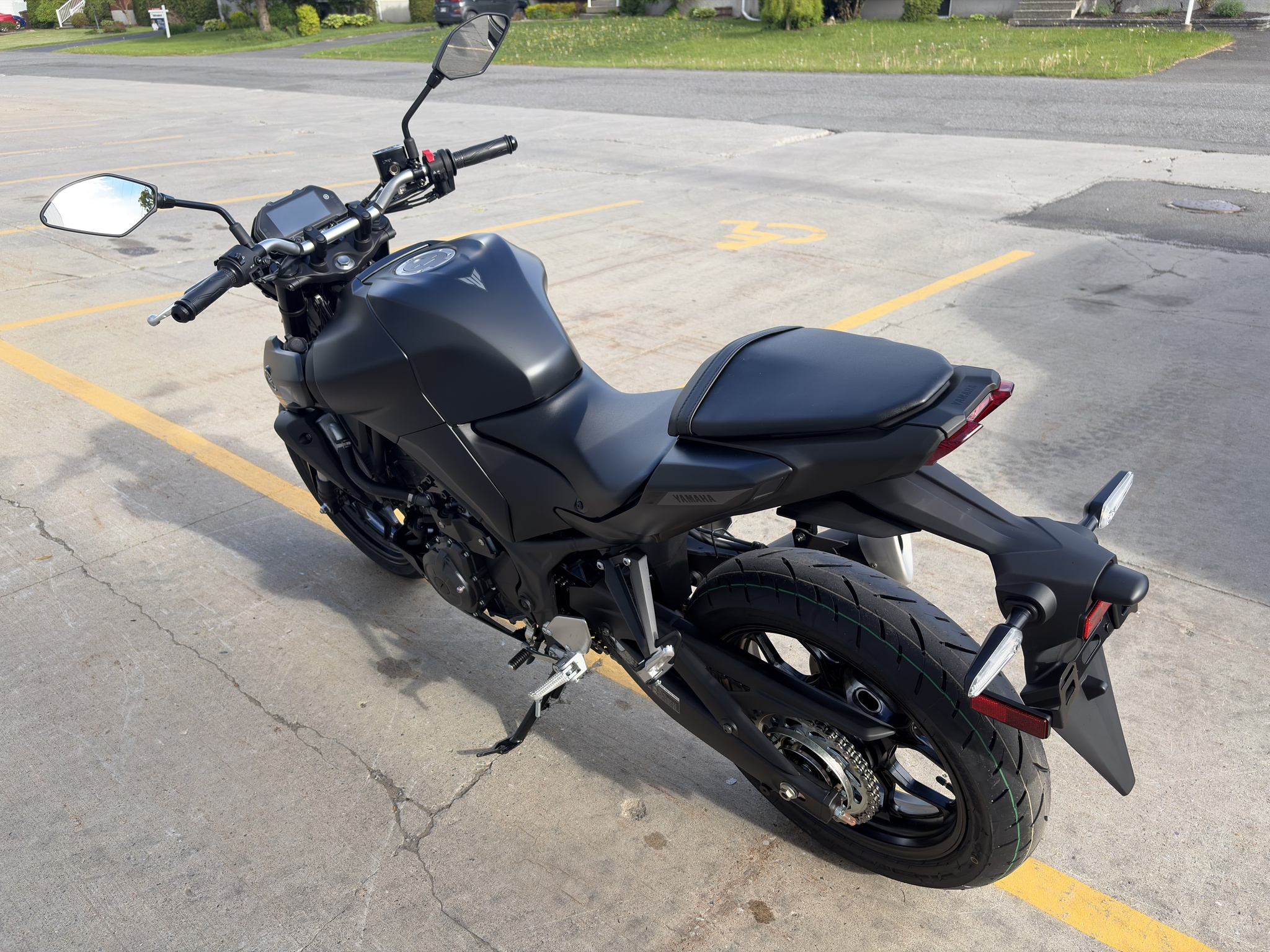 2026 Yamaha MT-03 thumbnail 9