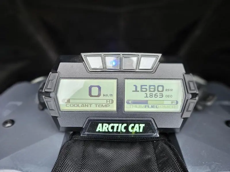 2022 Arctic Cat RIOT