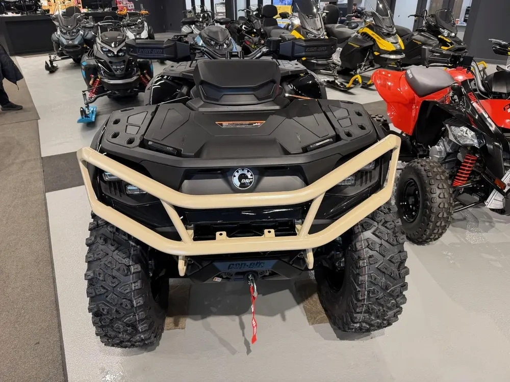 Can-am Outlander Backcountry 1000r 2026 alt