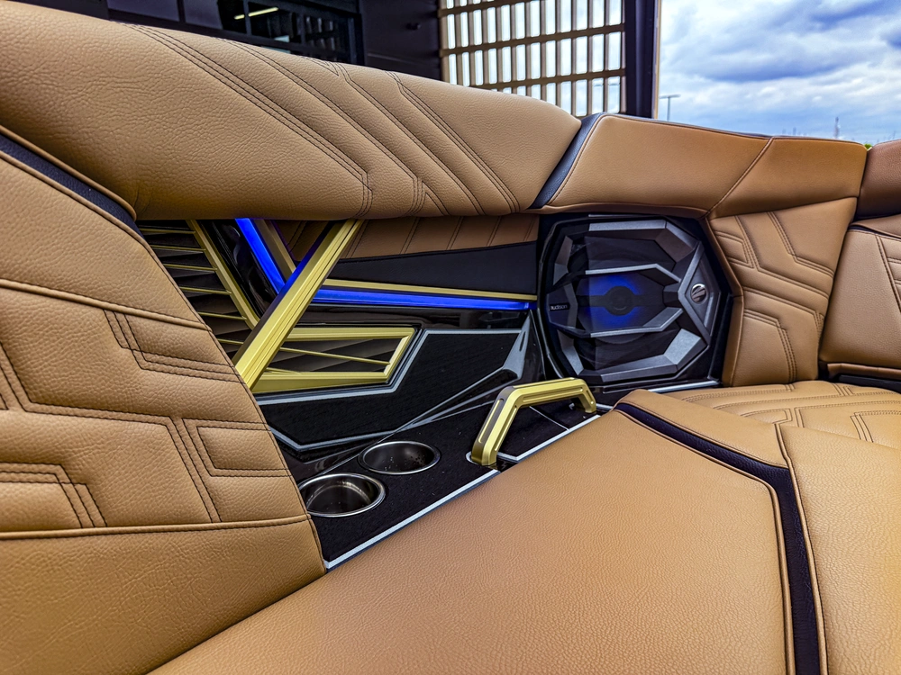 2026 Tige Boats Ultre 25zx alt