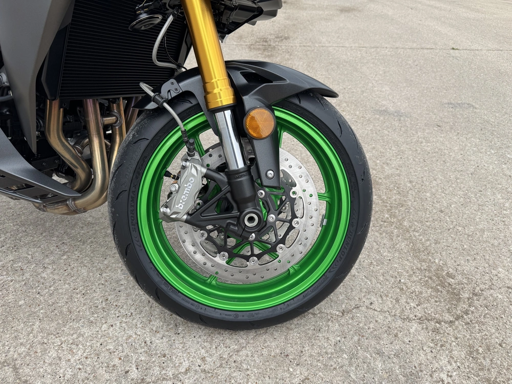 2026 Kawasaki Zr1100 alt