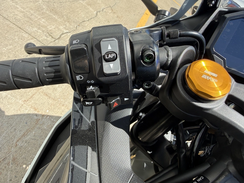 Kawasaki Ninja Zx-4rr 2026 alt