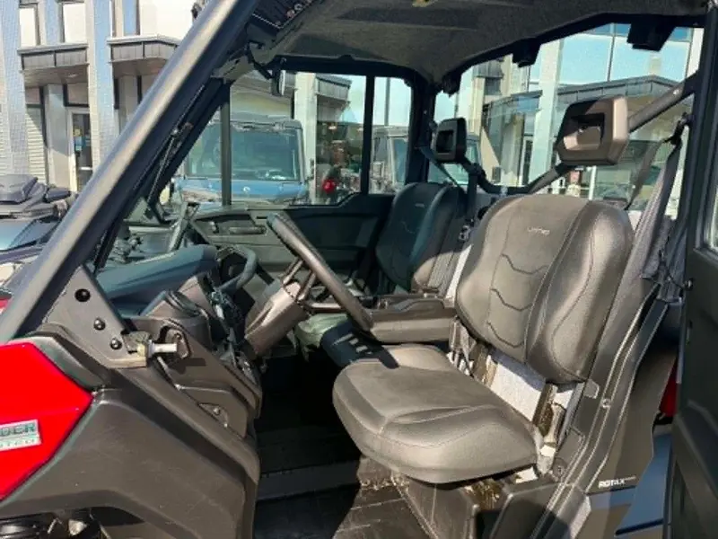 2024 Can-Am DEFENDER LTD CAB USED