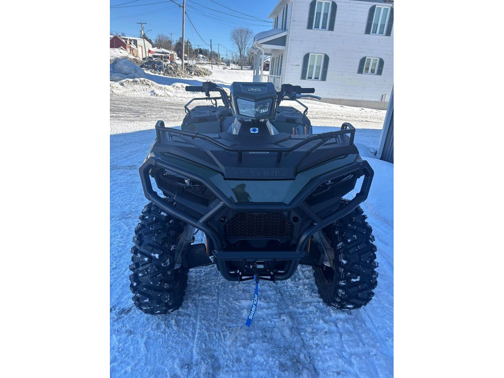 Polaris Polaris Sportsman 570 Premium – 40e Anniversaire Édition Treeline Green Metallic Série Limitée** 2026 alt
