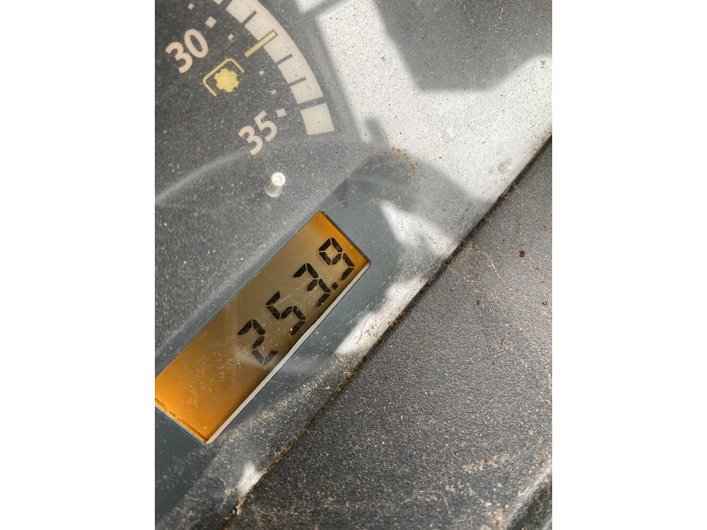 2015 John Deere 1025r alt
