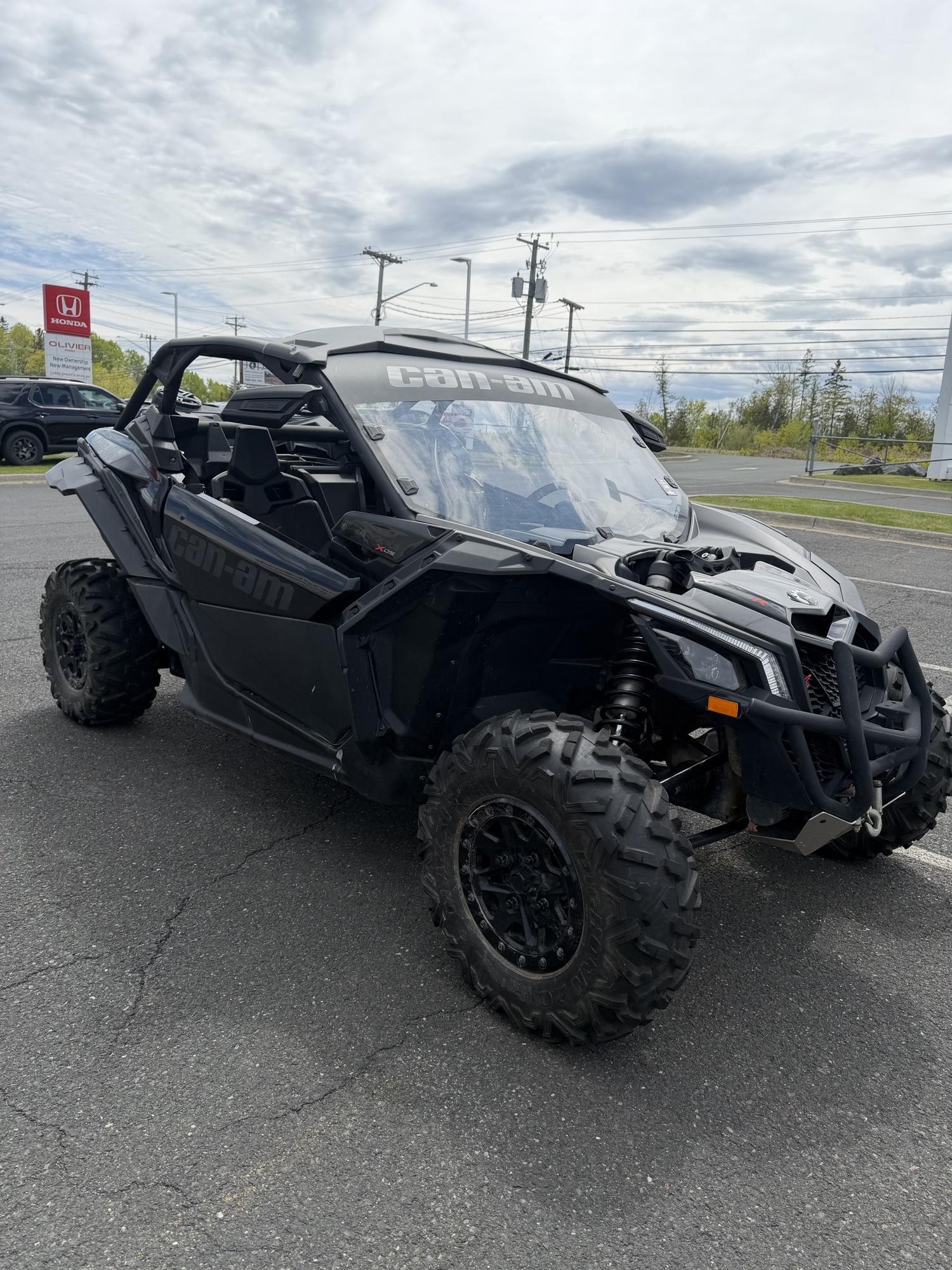 2017 Can-Am Maverick X3 thumbnail 4