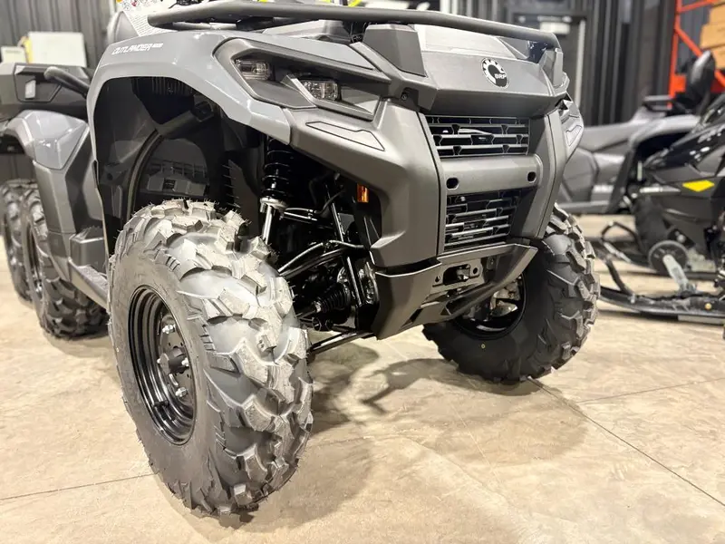 2026 Can-Am Outlander MAX 6X6 DPS 700
