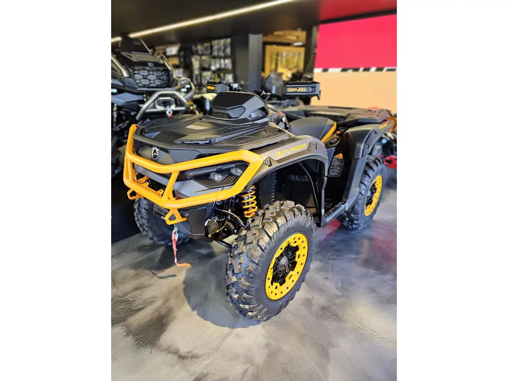 Can-Am OUTLANDER 2026