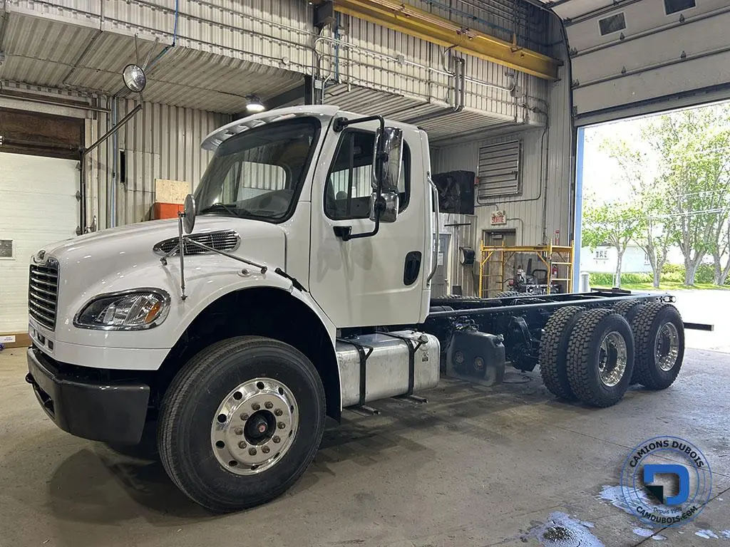 Freightliner M2-106 2017