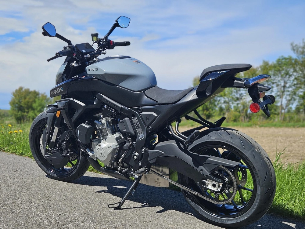 2026 Cfmoto 675nk alt