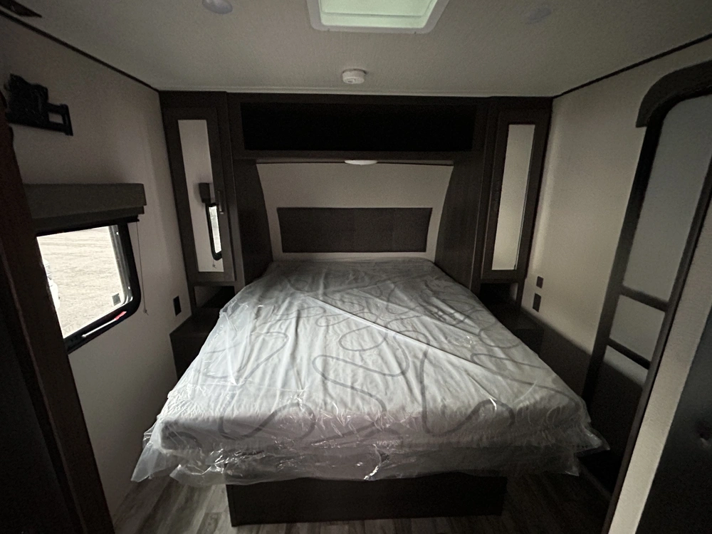 2021 Grand Design Transcend 245rl alt