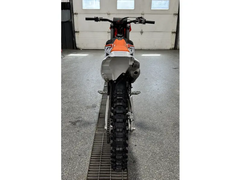 2023 KTM 250 SX thumbnail 3
