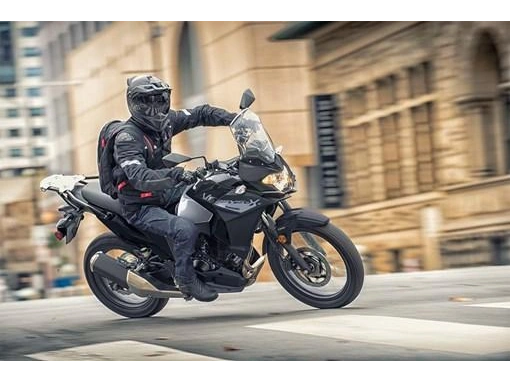 Kawasaki Versys-x 300 2026 alt