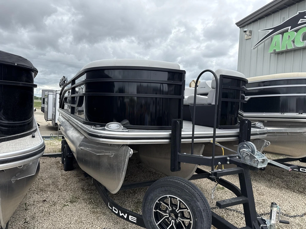2026 Lowe Boats Sf Rear Fishing Station Sf212 alt