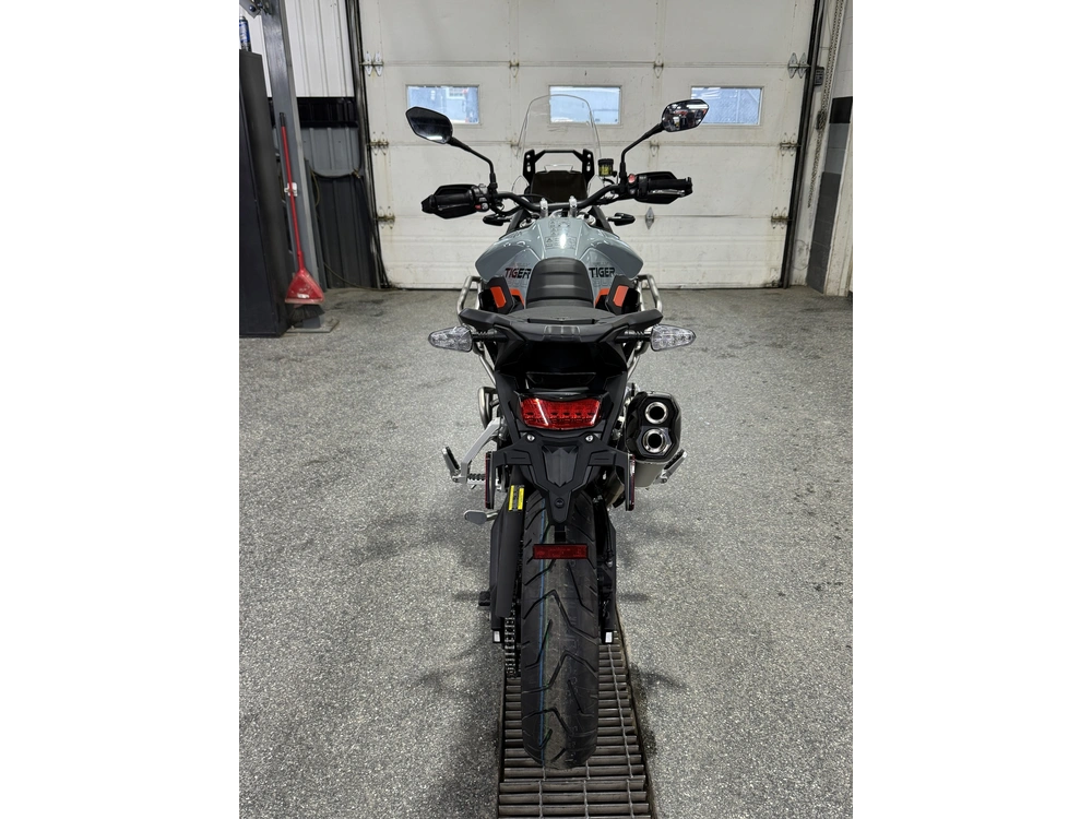 2026 Triumph Tiger 900 Dessert alt