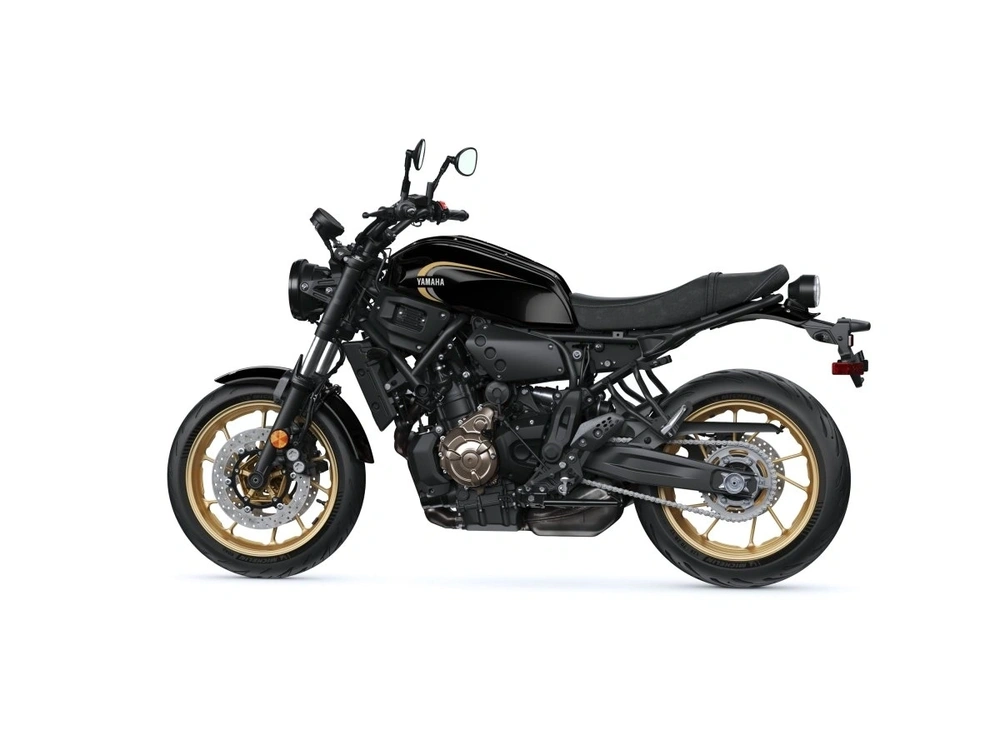 2026 Yamaha Xsr700 alt