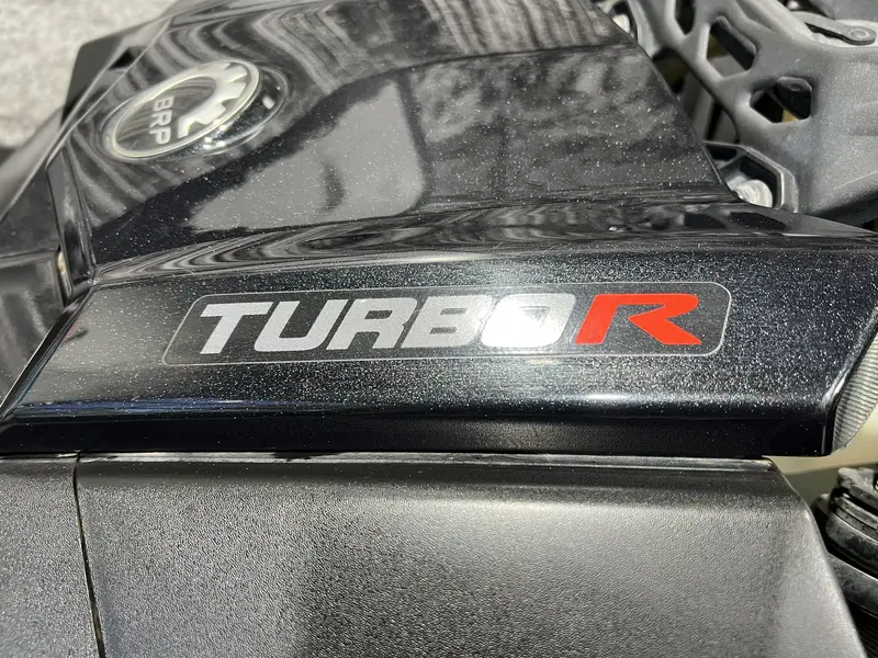 2018 Can-Am MAVERICK X3 XDS TURBO R **SUPER ÉQUIPÉ!!**