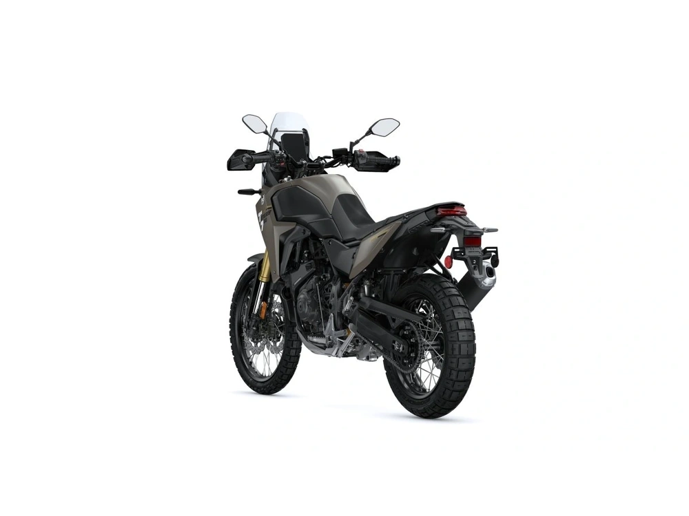 2026 Yamaha Tenere 700 alt