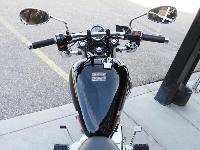 2025 Yamaha V-star 250 alt