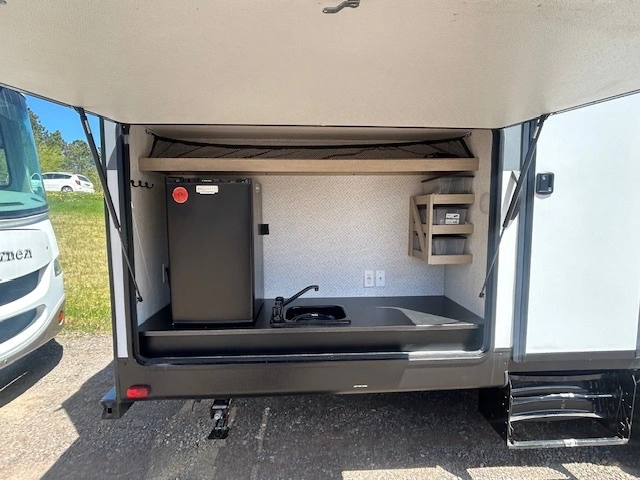 2023 Wildwood Platinum 32bhds alt