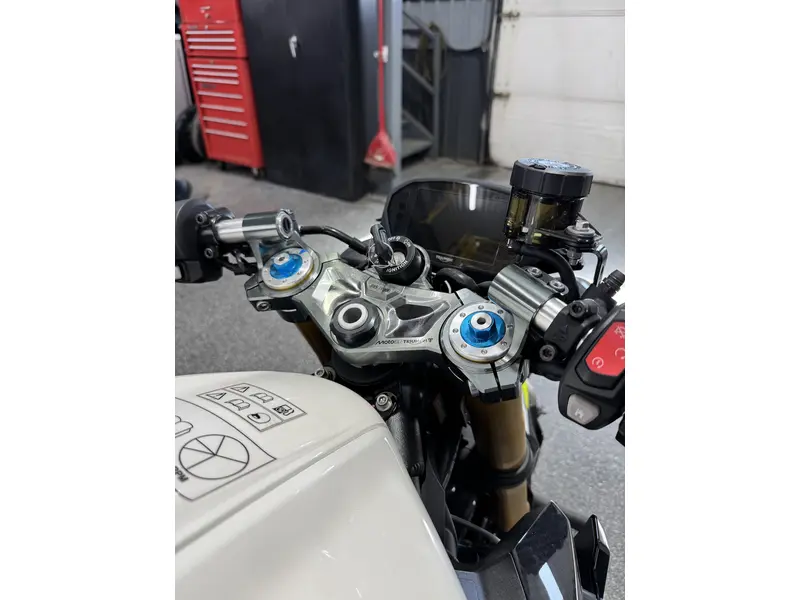 2026 Triumph STREET TRIPLE 765 MO