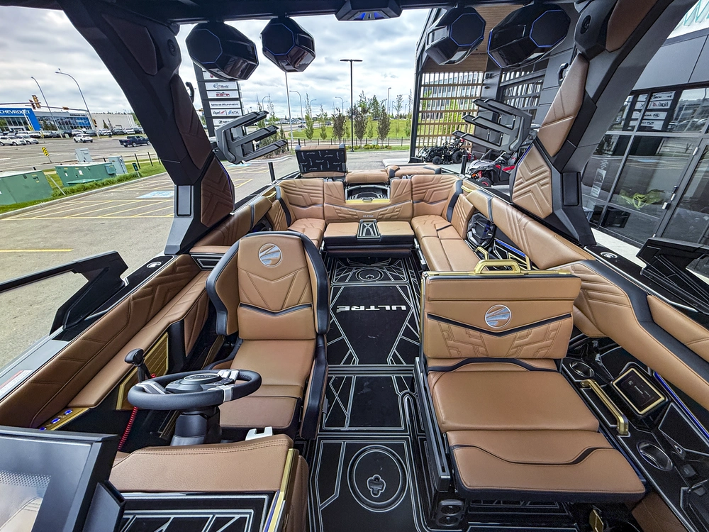 2026 Tige Boats Ultre 25zx alt