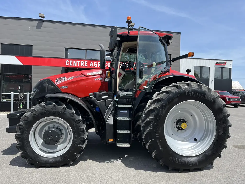 2023 Case IH Optum 270CVX