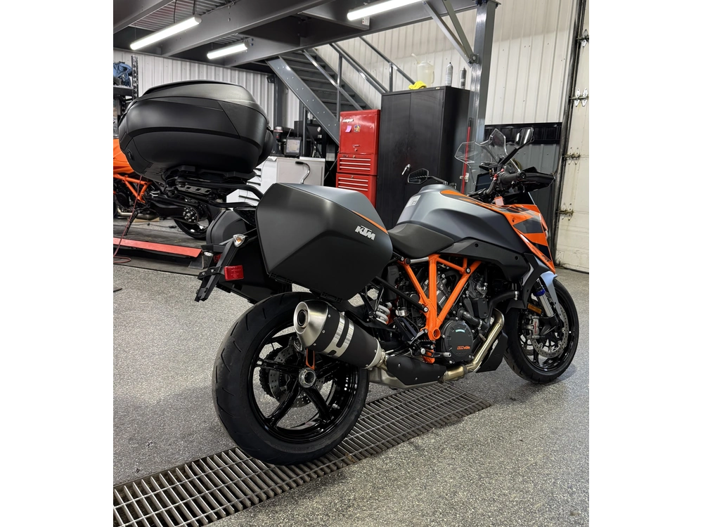Ktm Super Duke Gt 2024 alt