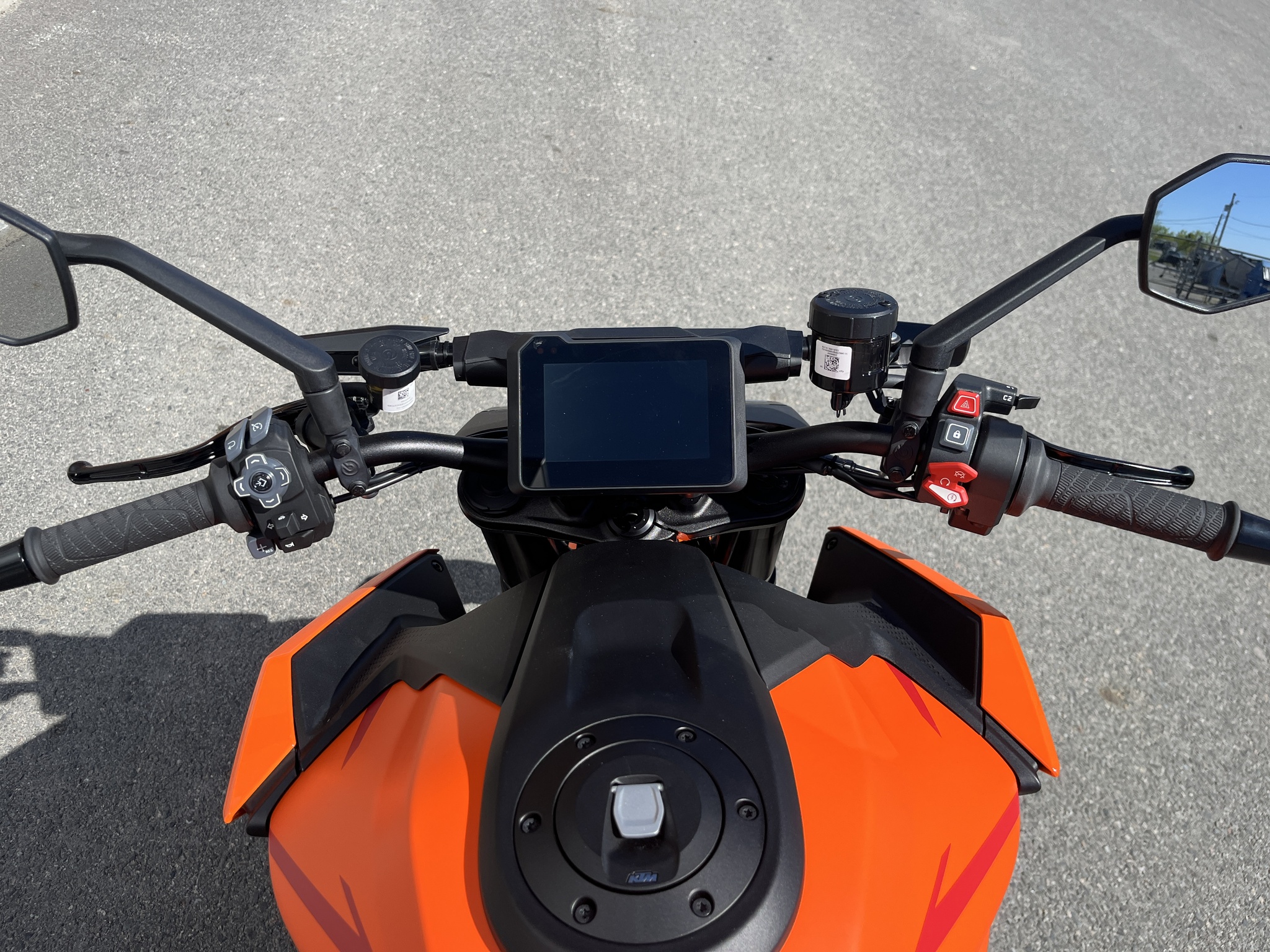 2026 KTM 1390 SUPER DUKE R thumbnail 7