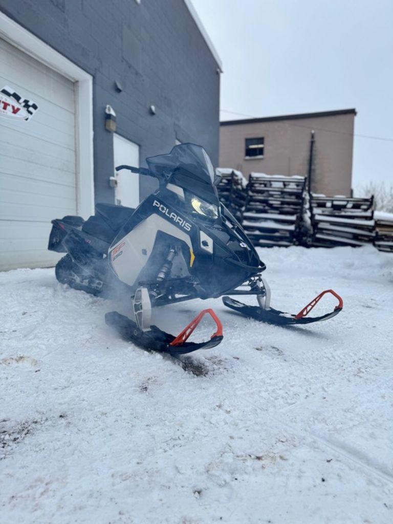 2025 Polaris 650 Indy SP 137 ES thumbnail 2