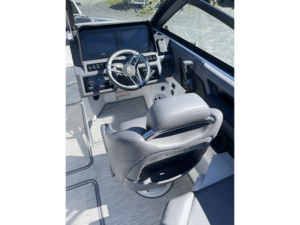 2026 Cobalt Boats R6 alt