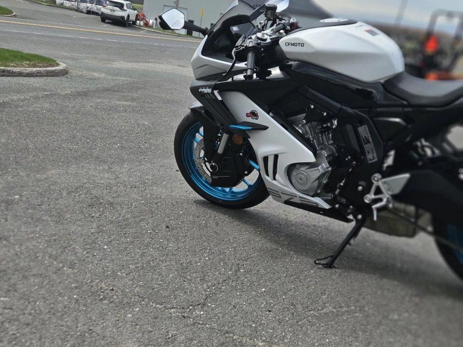 2026 Cfmoto 675 Ss alt