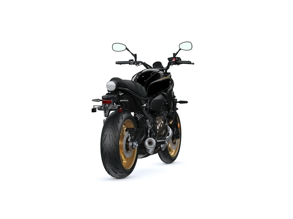2026 Yamaha Xsr700 alt