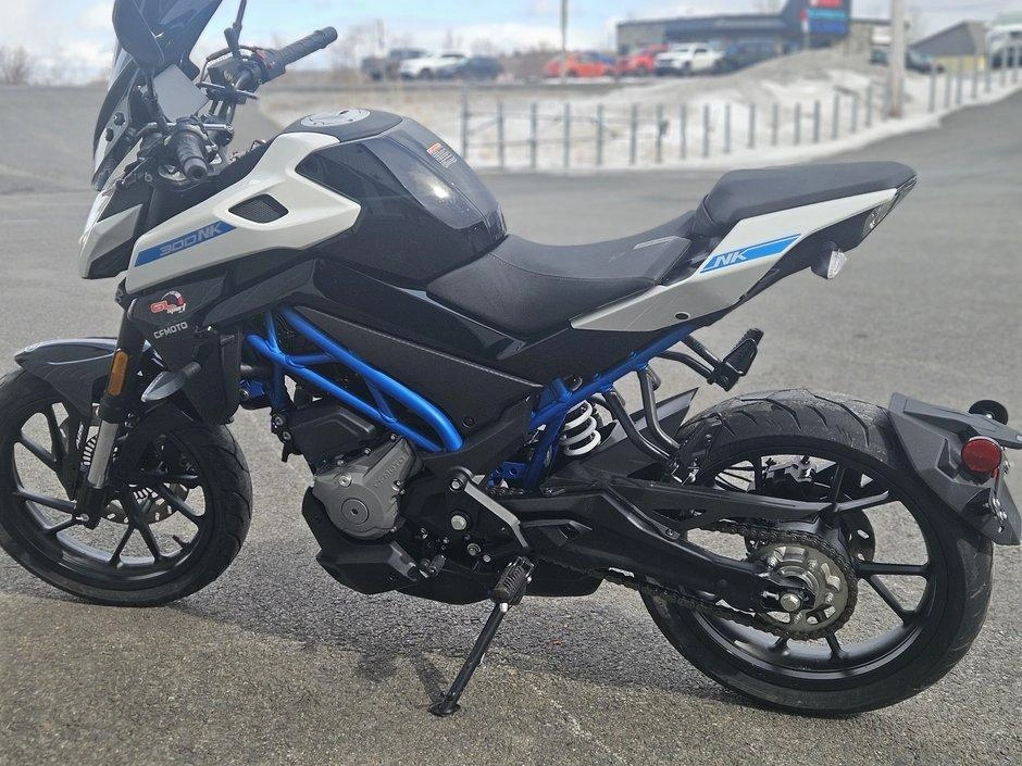 Cfmoto Nk 300 2024 alt