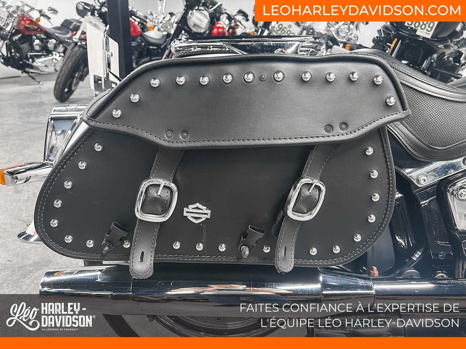 2018 Harley-Davidson FLDE Softail Deluxe thumbnail 13