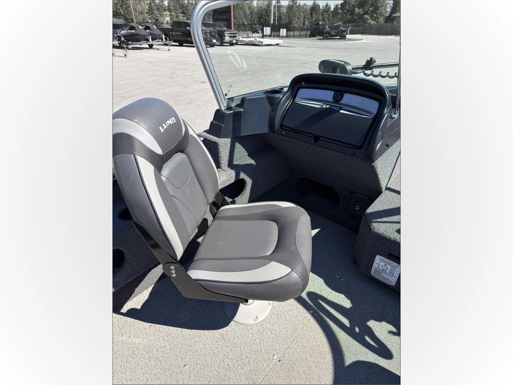 2019 Lund Boat Co 1775 alt
